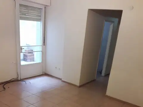 Depto Tipo Casa en Venta en Mataderos, USD 64.000