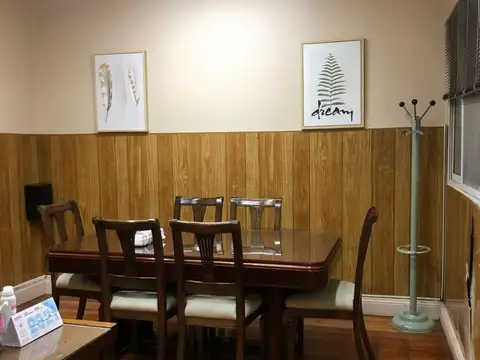 Oficina 6 ambientes con 2 baños