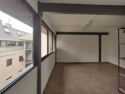 Departamento tipo loft / oficina con cochera en Puerto Madero