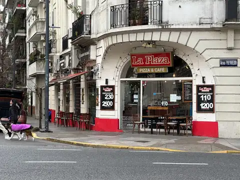 Venta Local de Esquina con Renta en Recoleta - Palermo
