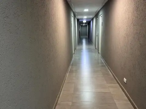 Oficina con cochera en Moreno centro en venta