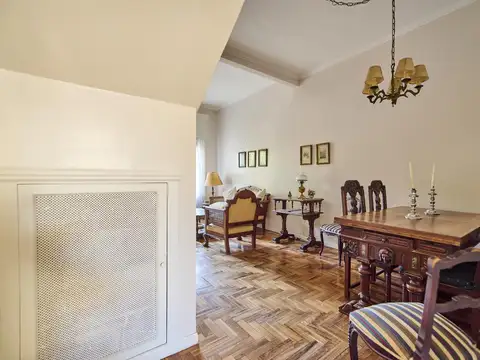 Depto Tipo Casa 5 ambientes con 2 baños