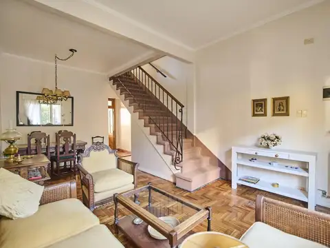 Depto Tipo Casa en Venta de 4 dormitorios