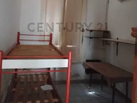 115 entre 61 y 62 , Piso 0