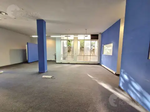 Oficina 5 ambientes con 2 baños