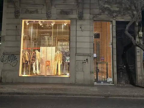 Local Comercial con deposito Doble ingreso Santa Fe 1693 /España 721