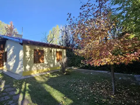 VENTA CASA TRES HABITACIONES  LA CAPILLA VISTALBA