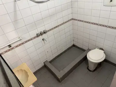 VENTA. PH 3 AMB. AL FRENTE. Valentin Alsina, Lanus