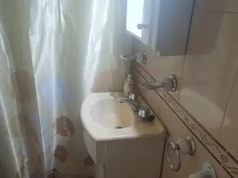 Departamento en Venta en Lomas De Zamora, USD 64.000