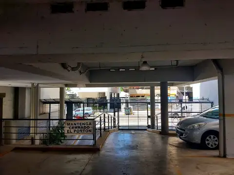 Cochera en Venta Descubierta