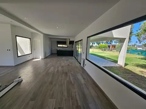 Casa en Alquiler 1 año