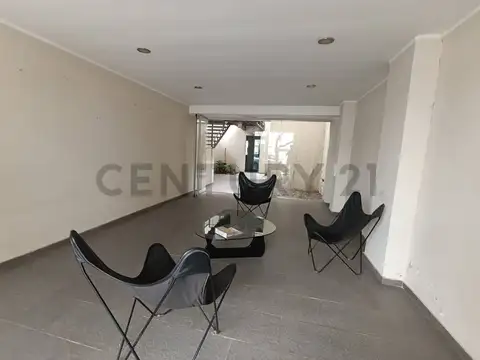 Buenos Aires 400, Piso 0