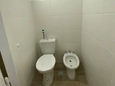 REGIO GALPON A NUEVO - 8,66 X 30 - OPORTUNIDAD!