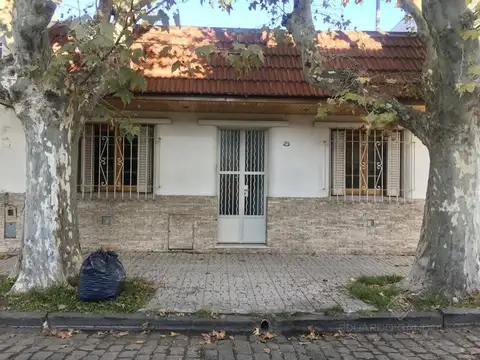 OPORTUNIDAD - Impecable 3 dorm - Quincho - Jardín en excelente zona 