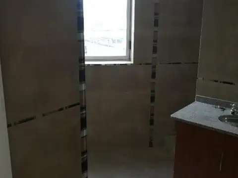 EN VENTA DEPARTAMENTO EN PH PLANTA ALTA COMO NUEVO