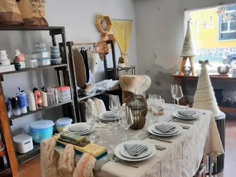 Vendo dos locales comerciales centro de Helvecia Santa Fe