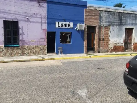 Local en Venta Via Púb.