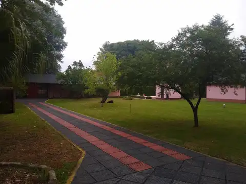 Casa 6 ambientes con 4 baños