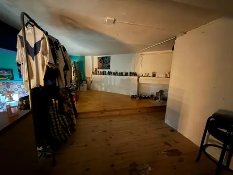 Excelente PH tipo loft en PB al frente en esquina