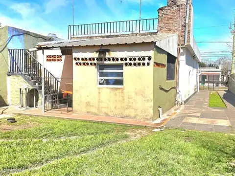 VENTA CASA 3 AMB 390M MULTIFAMILIAR + GALPON MERLO