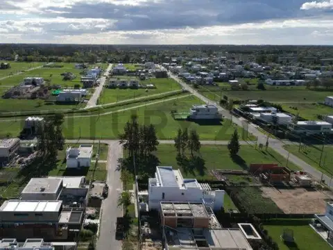 Terreno en Venta de 678,91 m2