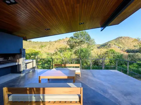 Casa en Venta en Alta Gracia, USD 510.000