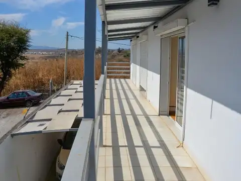 Casa en Venta con 4 cocheras