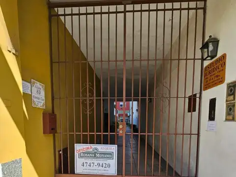 Alquiler -  Oficina en PB - Centro San Isidro.