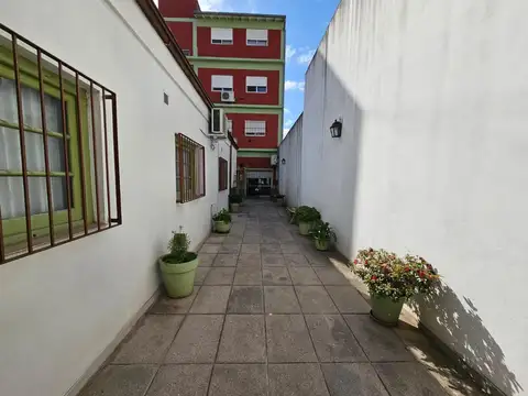 Alquiler Oficina. Alsina 100, Piso PB