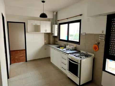 DEPARTAMENTO 2 AMBIENTES EDIFICIO CON PISCINA, QUINCHO Y SEGURIDAD. SAN MARTIN 948 AVELLANEDA