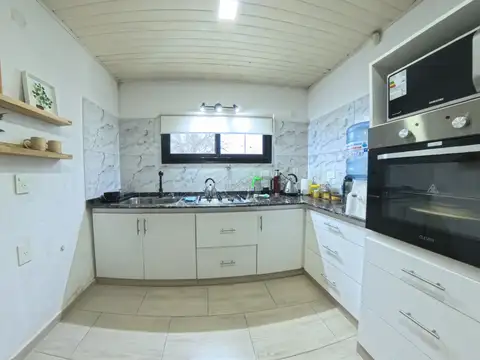 Casa en Venta en Suipacha, USD 180.000