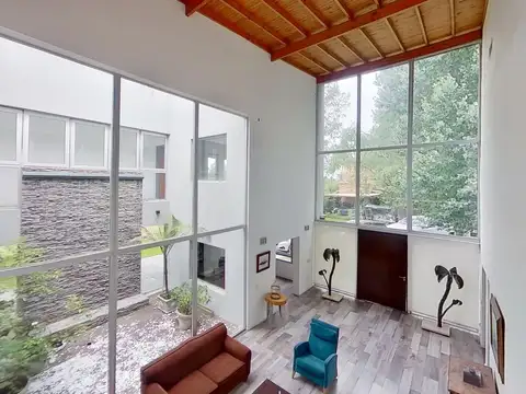 Casa en Alquiler Temporal con 1 cochera