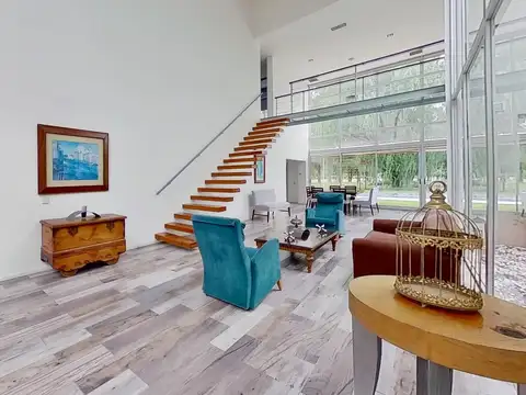 Casa 7 ambientes con 7 baños