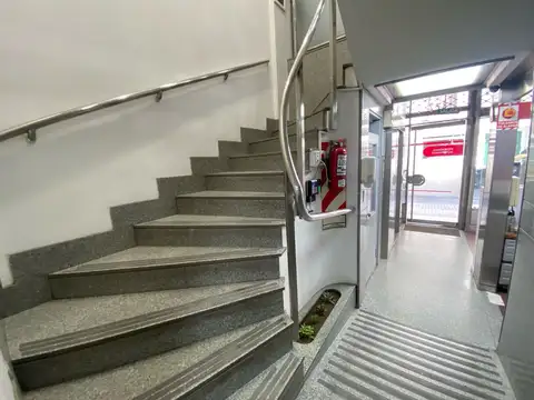 Edificio Comercial en Recoleta