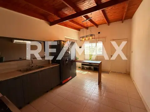 CASA 2 DORMITORIOS BARRIO MANANTIALES. CIPOLLETI