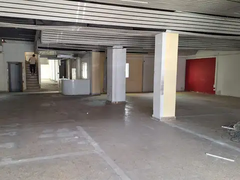 Venta Local Comercial sobre ruta 8 - Avenida Balbin 2100 - Lote doble frente - 1200m2 - San Martin -