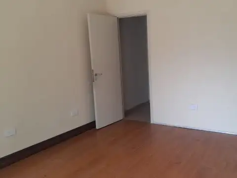 Oficina en Alquiler en La Plata, $ 400.000