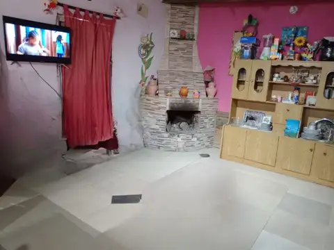 Casa 3 ambientes con 1 baño
