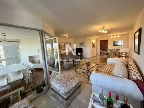 Departamento en Venta de 4 ambientes