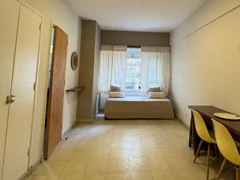 Departamento monoambiente Plaza Colon