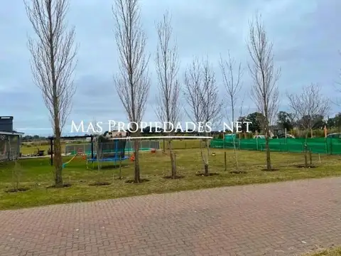 Terreno en Venta 23  mts Fondo