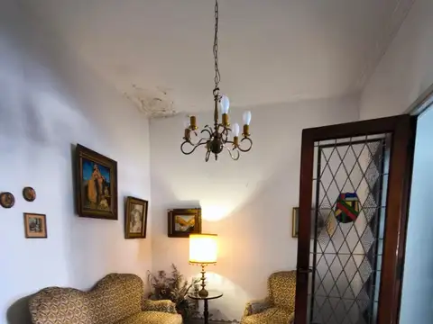 Casa 6 ambientes con 3 baños