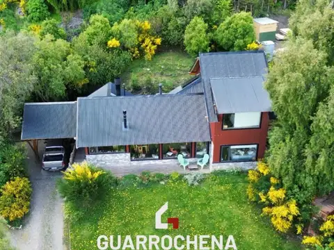 Casa en venta c/ cochera en San Martin de los Andes