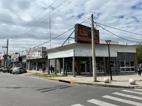 Avenida del Sesquicentenario 3100