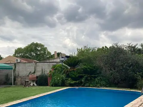 Quinta en Venta con 5 cocheras