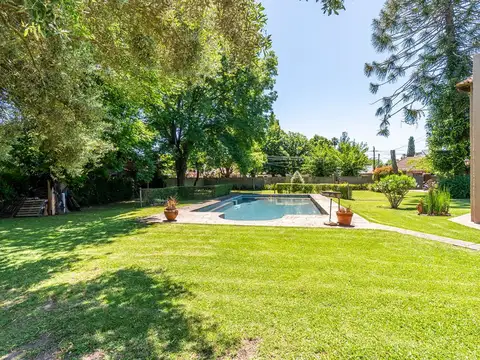 Casa 3 ambientes con 4 baños