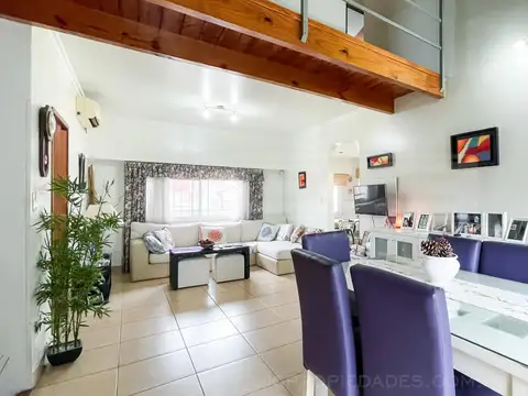 Depto Tipo Casa en Venta 15 años