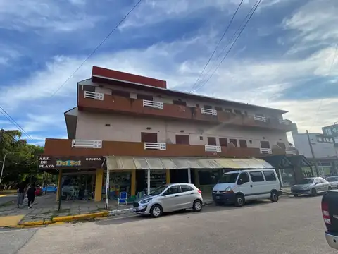 REBAGLIATTI  8 ESQUINA AV. COSTANERA