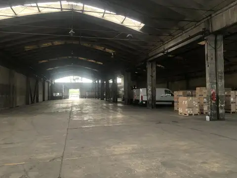 DEPOSITO EN INMEJORABLE UBICACION SOBRE PANAMERICANA OLIVOS - ALQUILADO