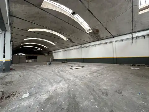 DEBBENEDETTI  al 3800 - ALQUILADO